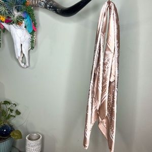 Creme Wild Rag